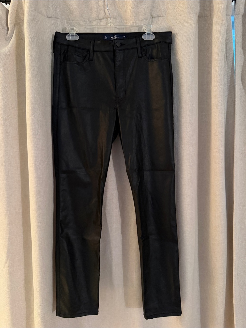 Hollister Black Straight-Leg Pants ultra high rise 11L shiny
